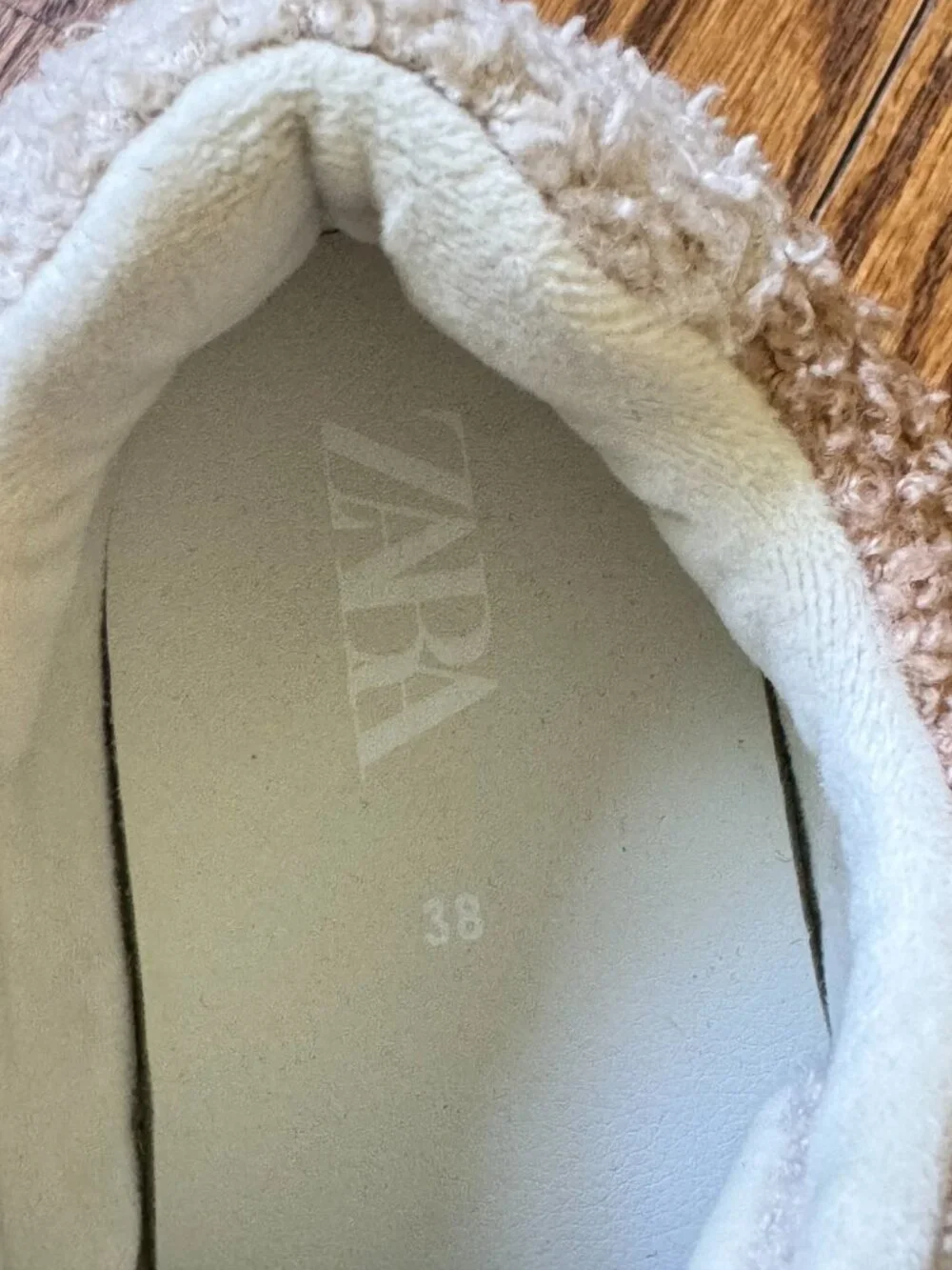 ZARA Teddy Sherpa Platform Sneakers Cream Brown sz (8) Colorblock